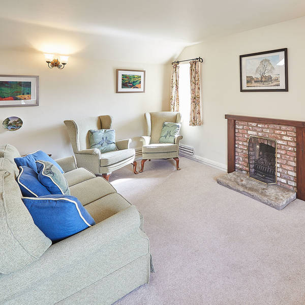 Valley View Farm Cottages, Holt Living space 