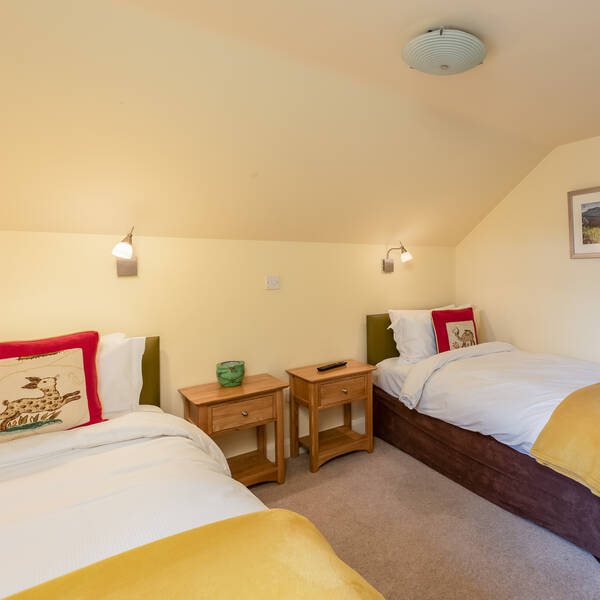 Valley View Farm, Holt second floor bedroom 